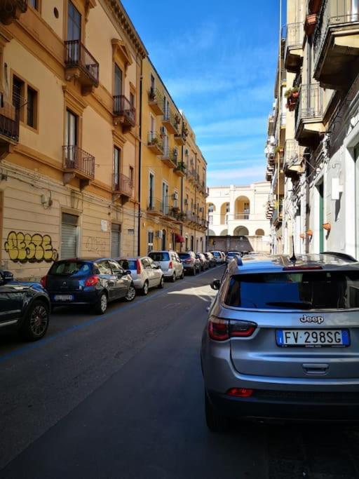 The Trip House - Between The Center And The Sea - Free Wifi And Jacuzzi Catania Exterior photo